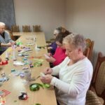 Warsztaty tworzenia ozdób świątecznych dla Seniorów