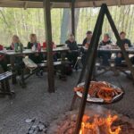 Seniorzy z Sokolnik w Nadleśnictwie Przedborów